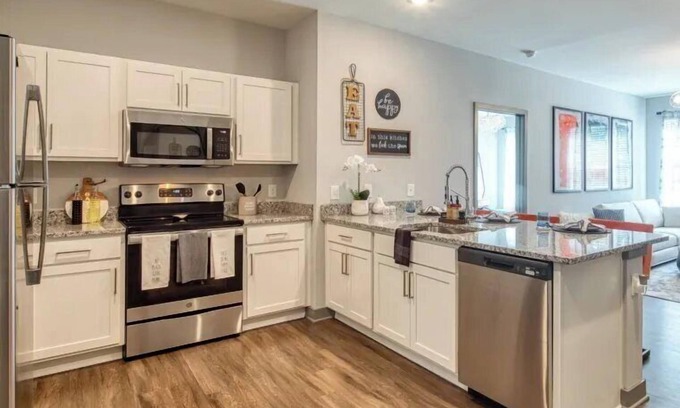 Hampton Apartamento | H4N Ellipse Urban | 1Bd Apartment Near Peninsula Town Center