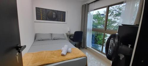 San Javier Casa | Habitación 303 con baño privado cerca a laureles