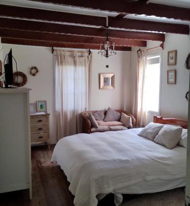 Valdivia Casa | Habitación del Bosque Encantado casa familiar