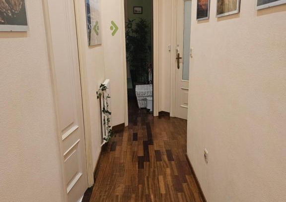 La Coruna Casa | Habitacion amplia y centrica en piso compartido