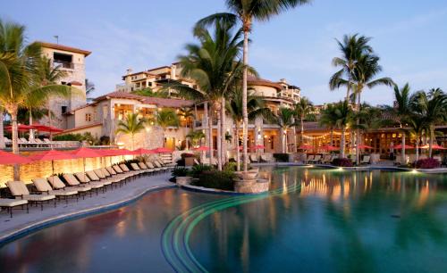 El Médano Ejidal Complejo | Hacienda Beach Club & Residences