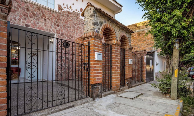Lázaro Cárdenas Casa | Hacienda Lord Twigg - House 5