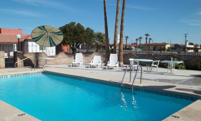 Yuma Hotel | Hacienda Motel