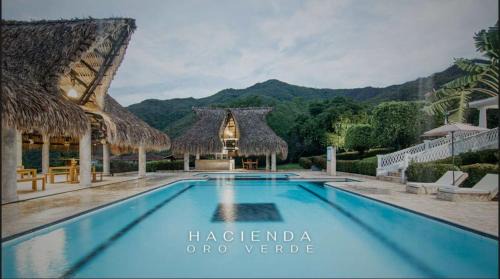 San Jeronimo Villa | Hacienda Oro Verde