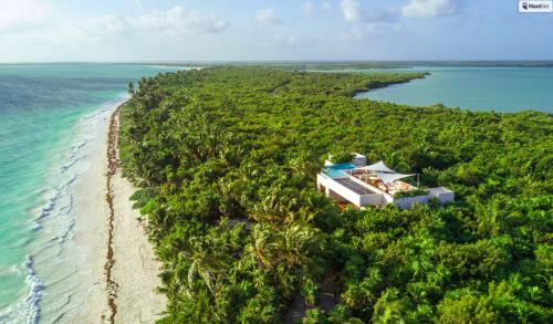 Playa Paraiso Villa | Hacienda Sian Kaan- Meals, Cooks & butler included!
