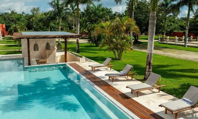 Hidalgo Villa | Hacienda Zunzal -¡Bodas, Eventos y Grupos Grandes!