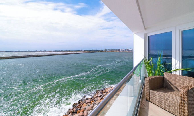 Kappeln Apartamento | "Hafenloge": luxury, sea view, 2 bedrooms, terrace, elevator, directly on the Baltic Sea.