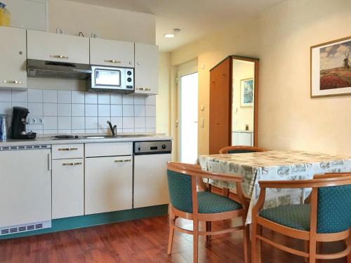 Wiek Apartamento | Hafenresidenz - Ferienwohnung 17 "Zugvogel"
