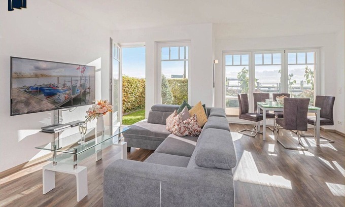 Ostvorpommern Apartamento | Haffblick - Fantastic vacation apartment with an exceptional view of the lagoon