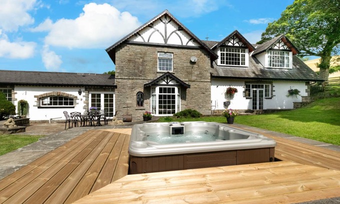 Trehafod Cabaña | Casa ∙ 6 habitaciones ∙ 13 personas