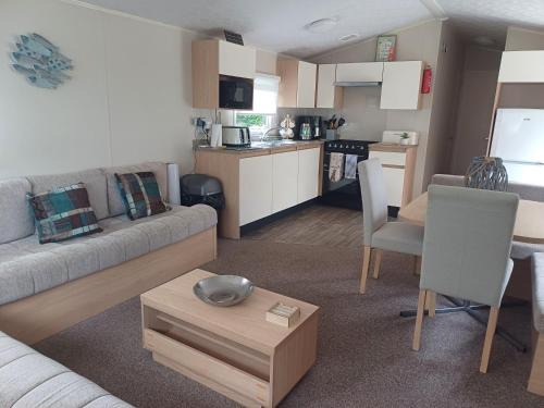 Berwick-upon-Tweed Casa | Haggerston Castle LAKEFIELD 12 - ENTERTAINMENT PASSES NOT INCLUDED