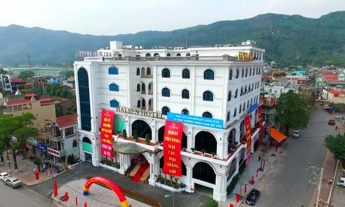 Cam Pha Hotel | Hai Yen Luxury Hotel