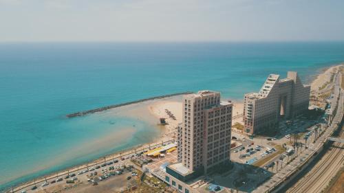 Haifa Apartamento | Haifa Almog Tower- "Blue Reef" Suite On The Sea