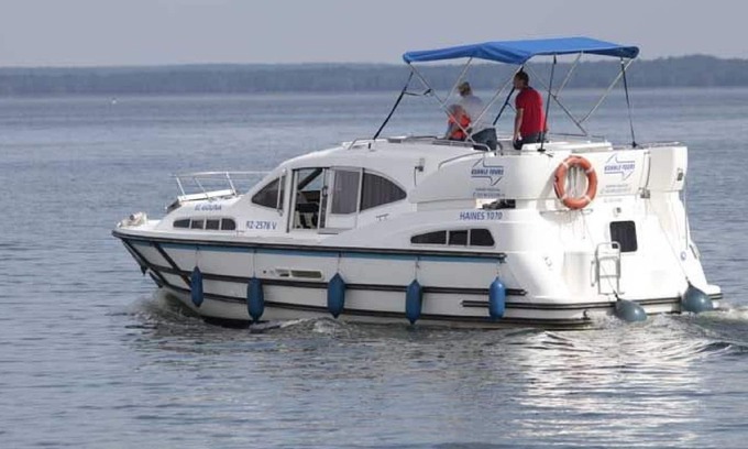Priepert Alquiler De Eote | Haines 1070 - license-free houseboat - KUHNLE-TOURS Fürstenberg