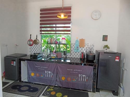 Kota Samarahan Casa | Haji Ineng Homestay- Guest House