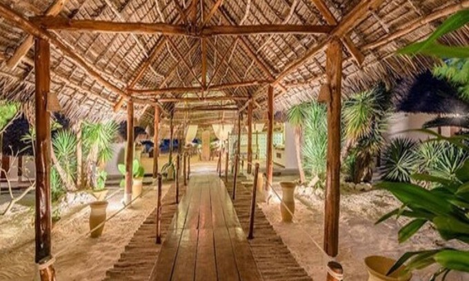 Paje Cabina | Hakuna Majiwe Beach Lodge