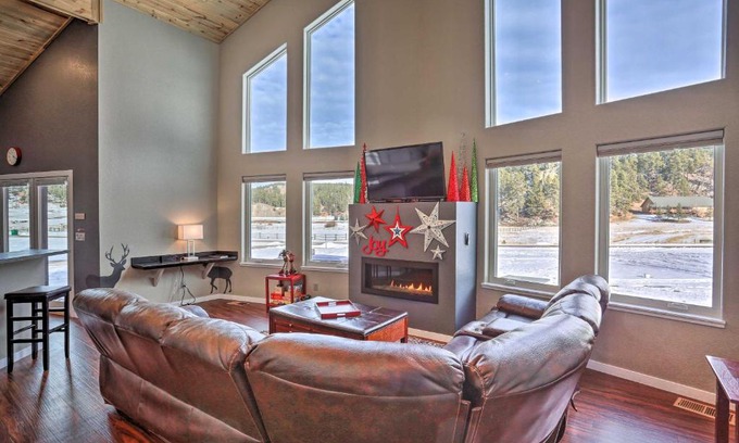 Rapid City Casa | Hakuna Matata Cabin - 11 Mi to Mt Rushmore!