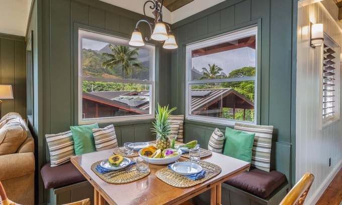 Wainiha Cabaña | Perfecto para una escapada romántica. Última casa de playa, impresionantes vistas a la montaña.