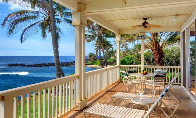 Poipu Casa | Hale Mahana Kai: Relajante casa frente al mar en Poipu con aire acondicionado!