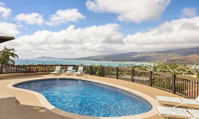 Portlock Casa | Hale Ohana, privado, casa con vista al mar w / piscina