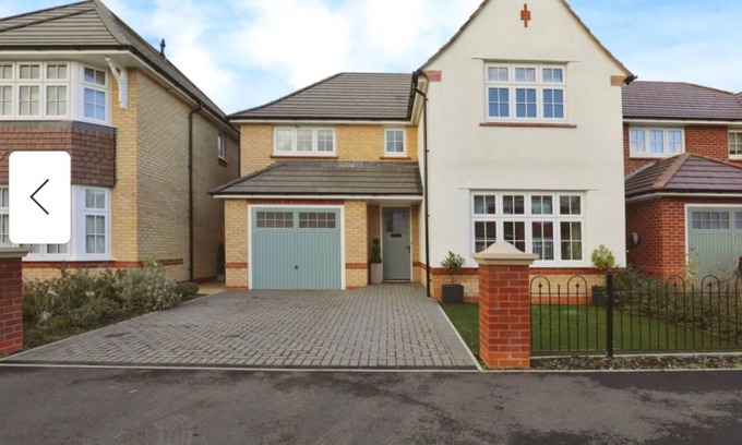 Halewood Casa | Halewood Haven - 4 Bedroom House