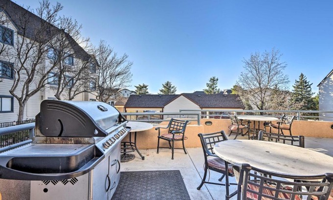 Englewood Apartamento | Half-Mi to Light Rail Greenwood Village Studio