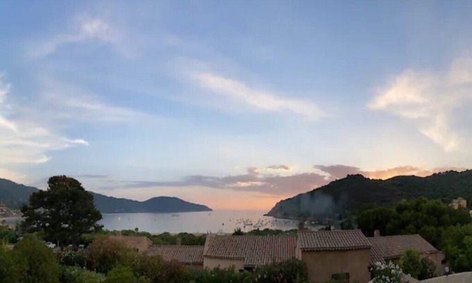 Residences du Golfe de Lava Casa | Half villa 200m from the beach with sea view.