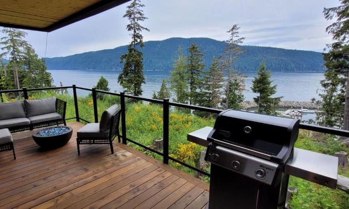 Port Renfrew Apartamento | Halibut Hideaway