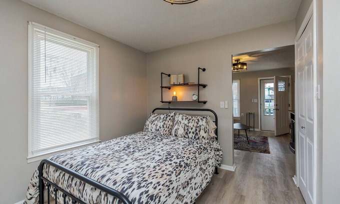 Georgetown Casa | Charming home in marvelous Georgetown with AC, WiFi!