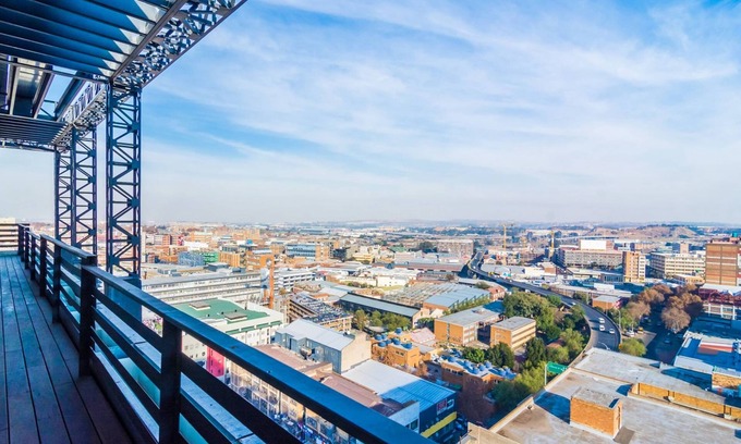 Downtown Johannesburg Hotel | Hallmark Hotel by BON Hotels