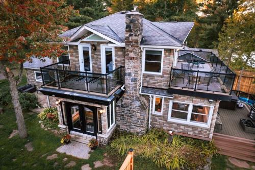 Algonquin Highlands Casa | Halls Lake Resort Luxury Cottage