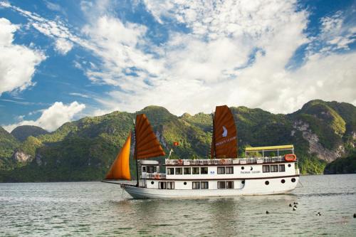 Ha Long Hotel | Halong Phoenix Cruiser