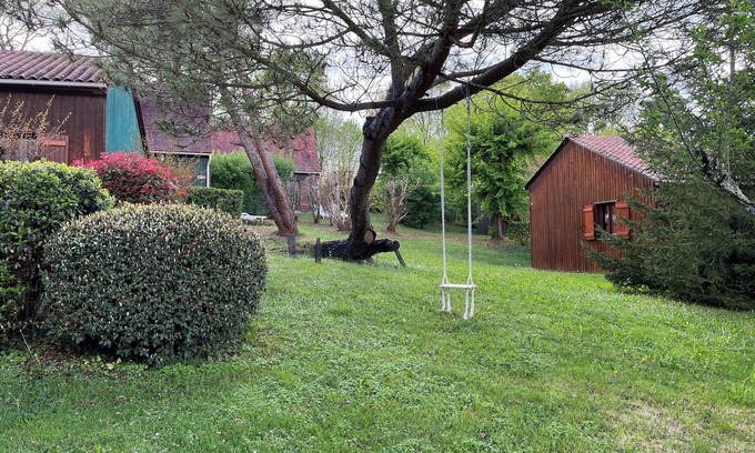 Saint-Avit-Senieur Otro | Hameau des laurières