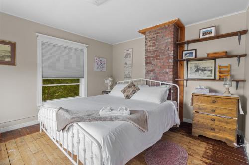 Downtown St. John's Casa | Hamilton Hilltop Home3 King Bedsvictoria Park
