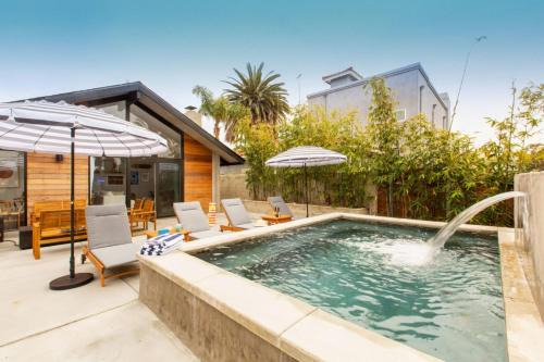 Village of La Jolla Casa | Hamilton I II Buyout by AvantStay Modern 6 BDR w Spa Rooftop Patio