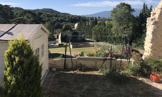 Methamis Casa | Hamlet house with garden overlooking the Ventoux