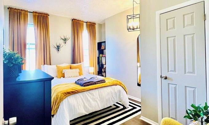 Manchester Casa | Hamlin House The Spac
