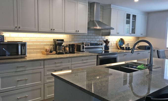 Waterloo Casa | Hammer Haus II - 3 bedrooms - 2 baths - Sleep 6 - Waterloo