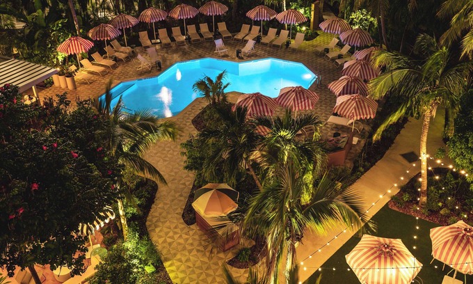 Seven Mile Beach Complejo | Hampton by Hilton Grand Cayman Seven Mile Beach