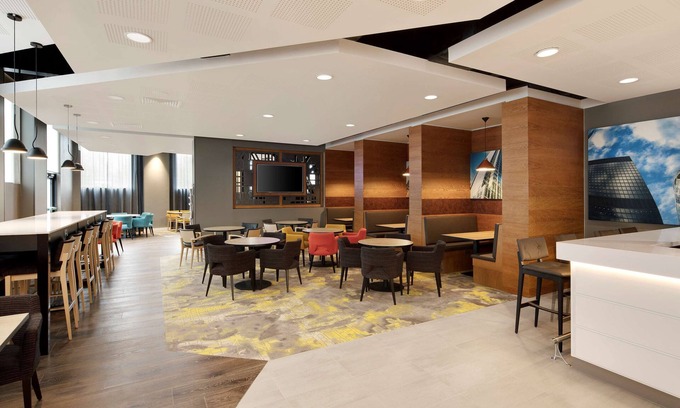Custom House Hotel | Hampton by Hilton London Docklands