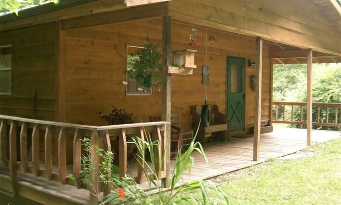 Mars Hill Cabina | Appalachian Trail, Asheville, Rocky Fork, familia y mascotas, bosque privado