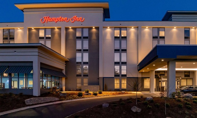 Asheville Hotel | Hampton Inn Asheville-Tunnel Rd.