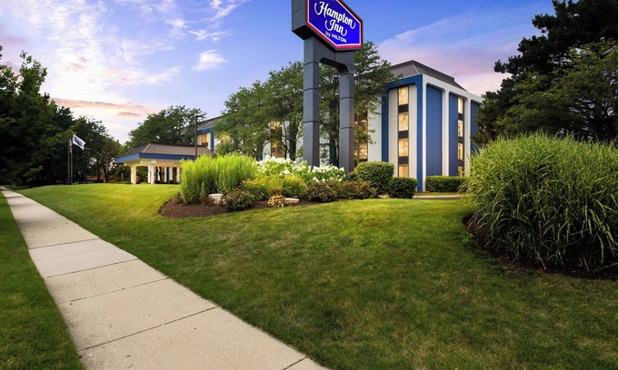 Naperville Hotel | Hampton Inn Chicago/Naperville