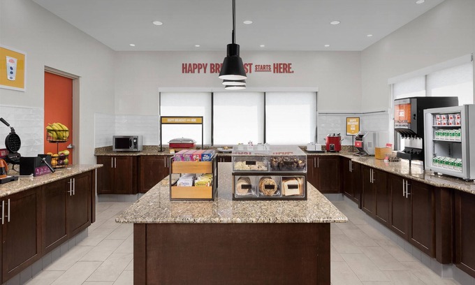 Westover Hotel | Hampton Inn Fayetteville Fort Bragg