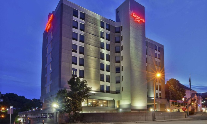 South Oakland Hotel | Hampton Inn Pittsburgh University/Medical Center