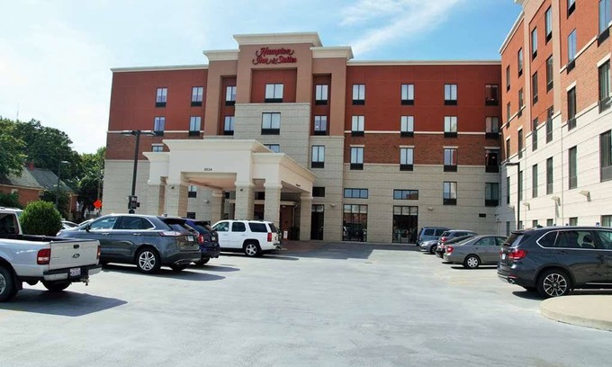 Corryville Hotel | Hampton Inn & Suites Cincinnati / Uptown - University Area