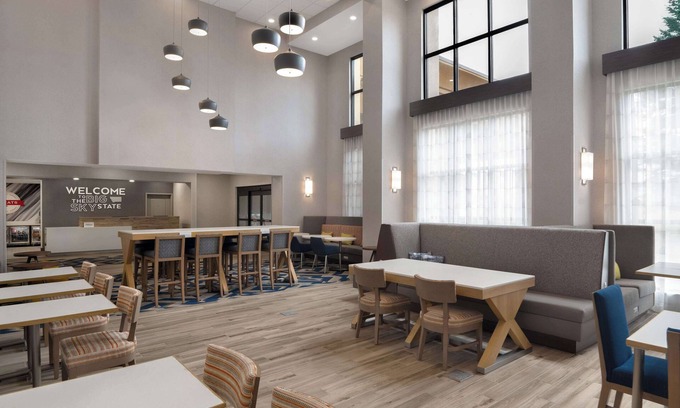 Billings Hotel | Hampton Inn & Suites Billings West I-90