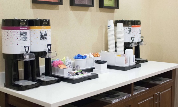 Frisco Hotel | Hampton Inn & Suites Dallas/Frisco North-FieldhouseUSA