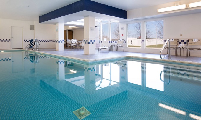 Fort Wayne Hotel | Hampton Inn & Suites Ft. Wayne-North
