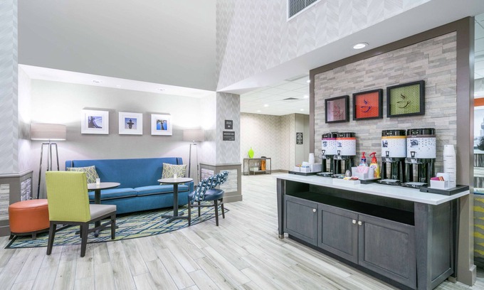 Glenarden Hotel | Hampton Inn & Suites Glenarden/Washington DC